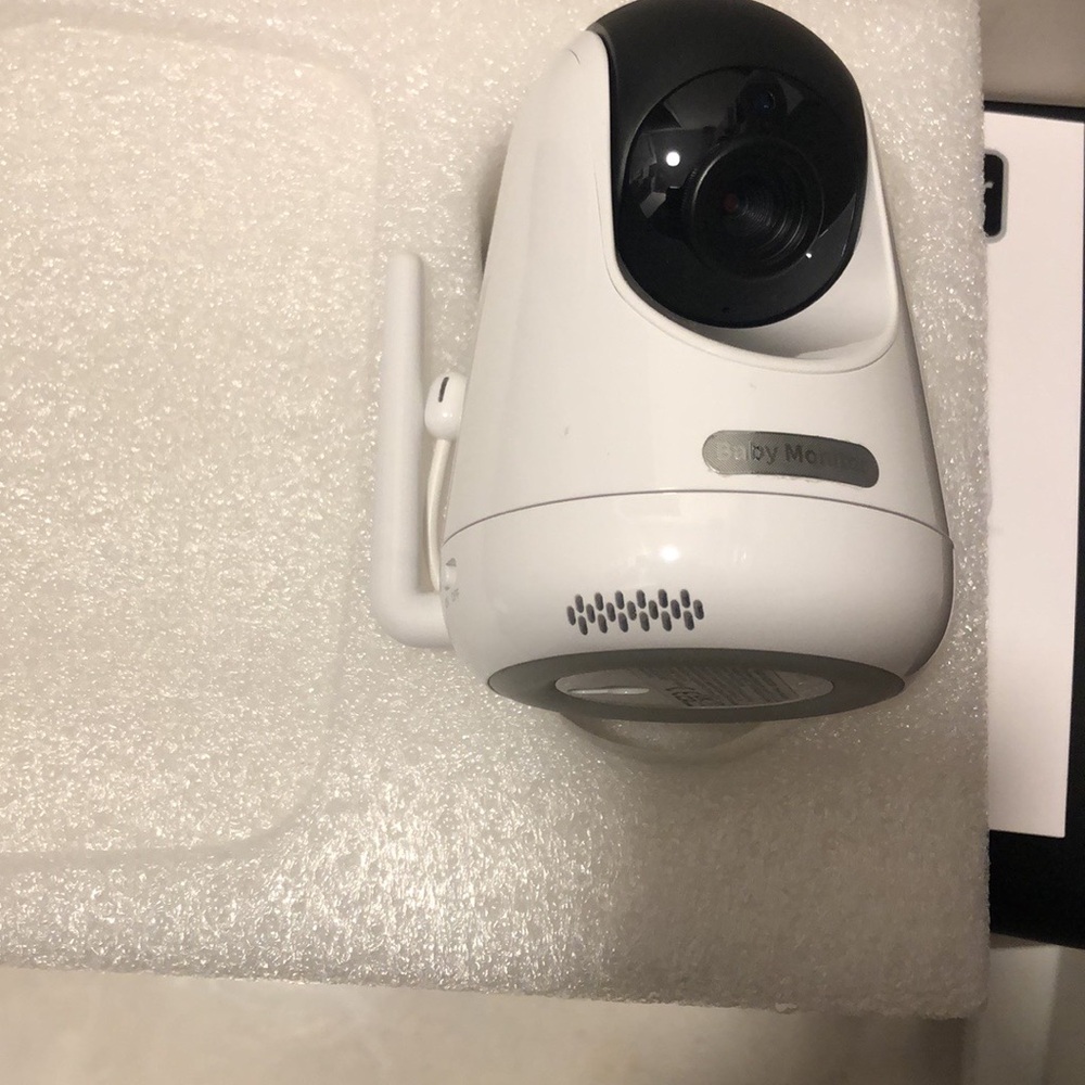 NWT  Baby Monitor with Camera and User Guide. - Picture 5 of 7